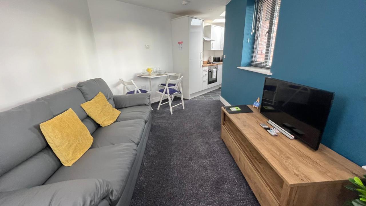 Cross Court, Stafford By Bell Apartments Экстерьер фото