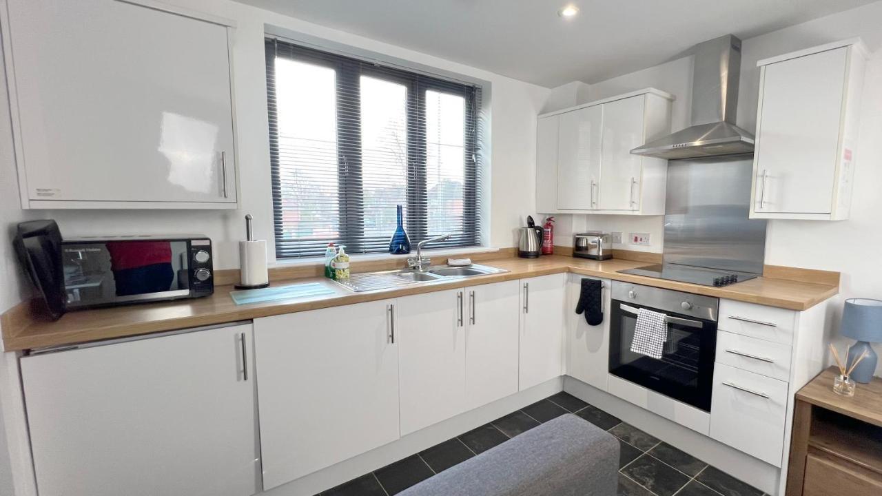 Cross Court, Stafford By Bell Apartments Экстерьер фото