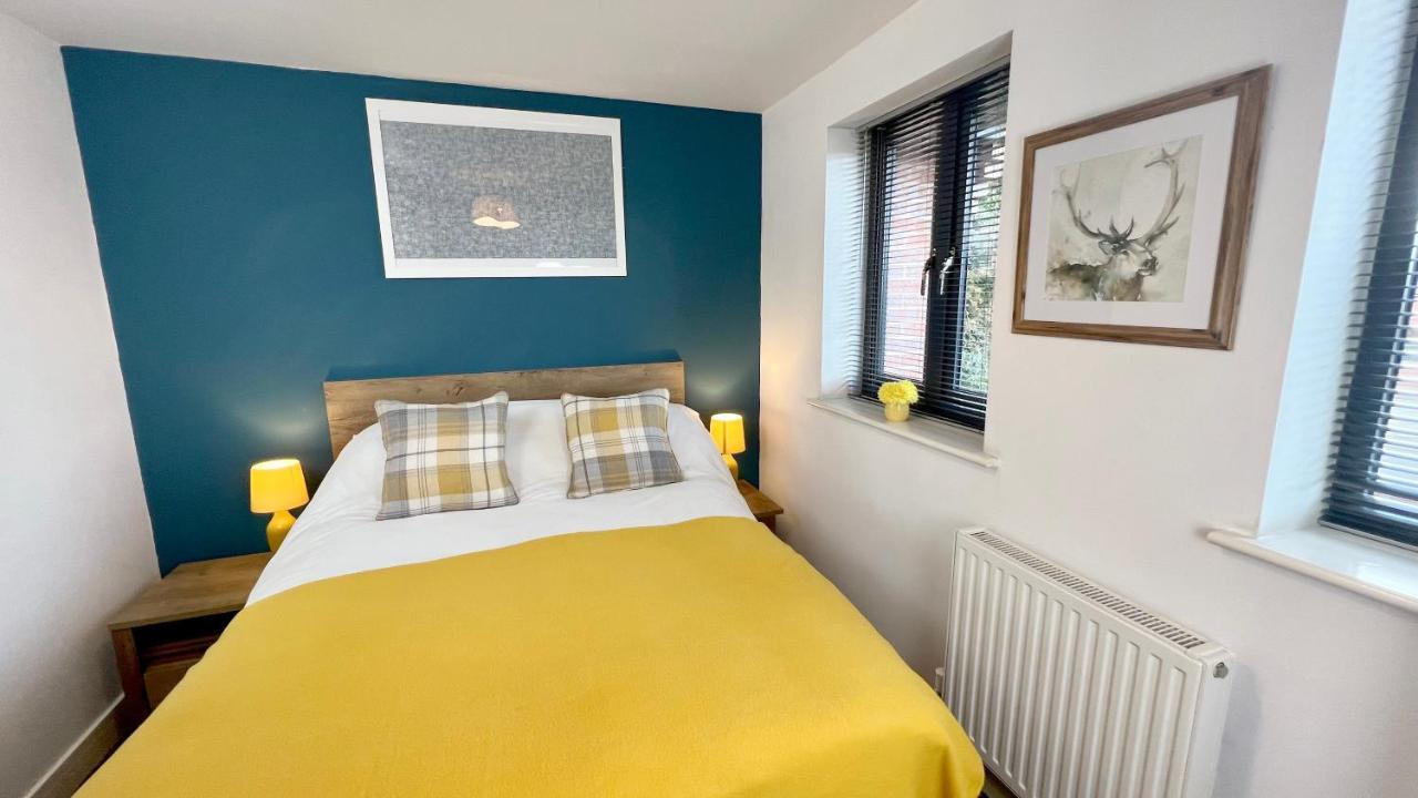 Cross Court, Stafford By Bell Apartments Экстерьер фото