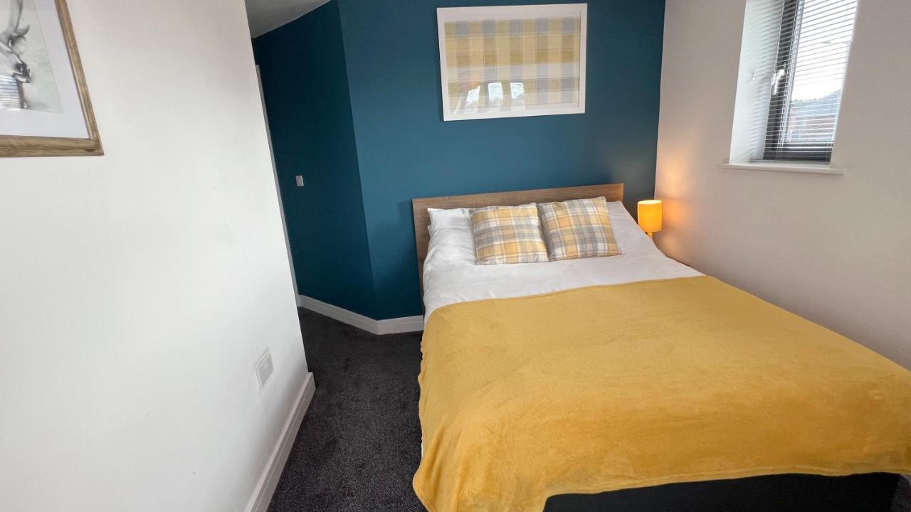 Cross Court, Stafford By Bell Apartments Экстерьер фото