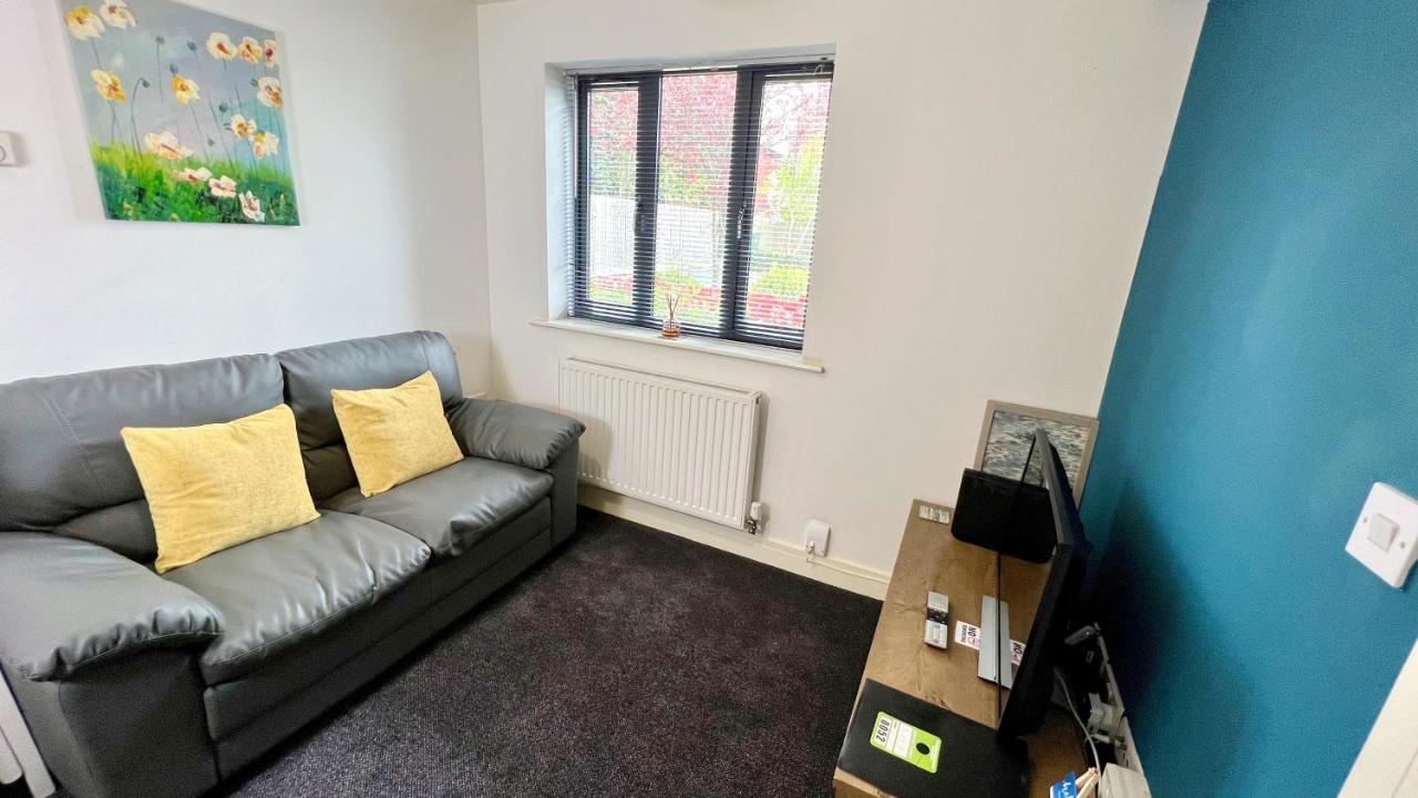 Cross Court, Stafford By Bell Apartments Экстерьер фото