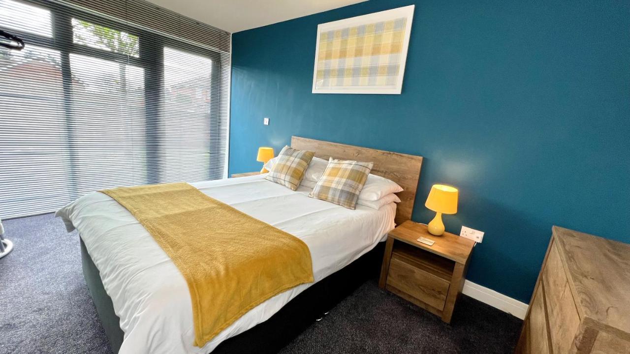 Cross Court, Stafford By Bell Apartments Экстерьер фото