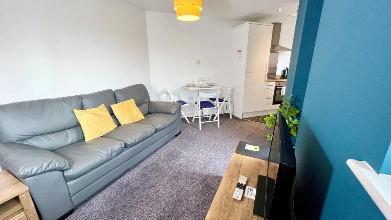 Cross Court, Stafford By Bell Apartments Экстерьер фото