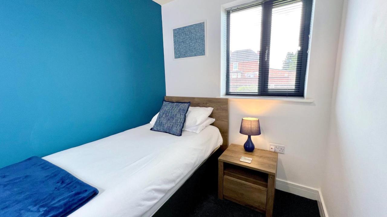 Cross Court, Stafford By Bell Apartments Экстерьер фото