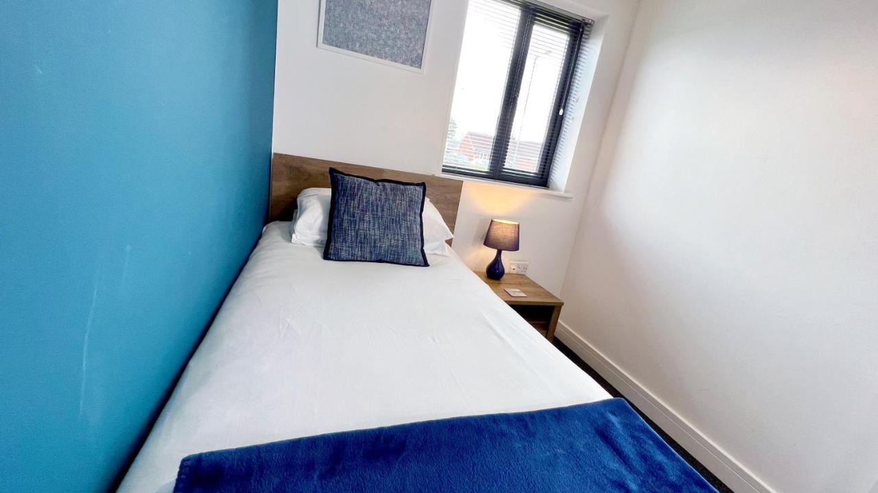Cross Court, Stafford By Bell Apartments Экстерьер фото